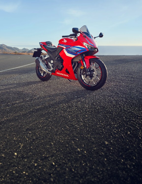 Aggressive Supersport Style Aggressive Supersport Style