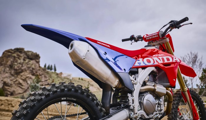 Single-pipe Exhaust