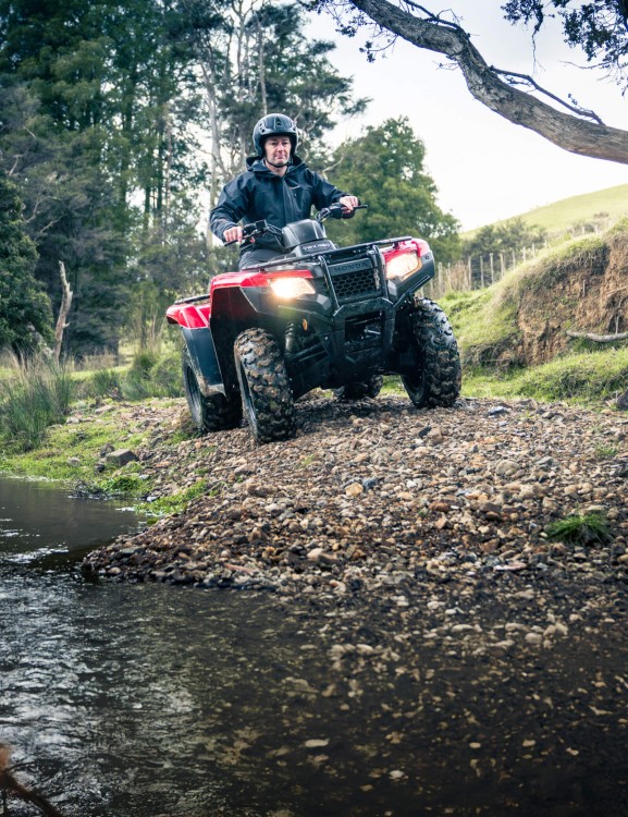 TRX420FM2 trx420fm2-product-page-hero-mobile-1600x2080-v3