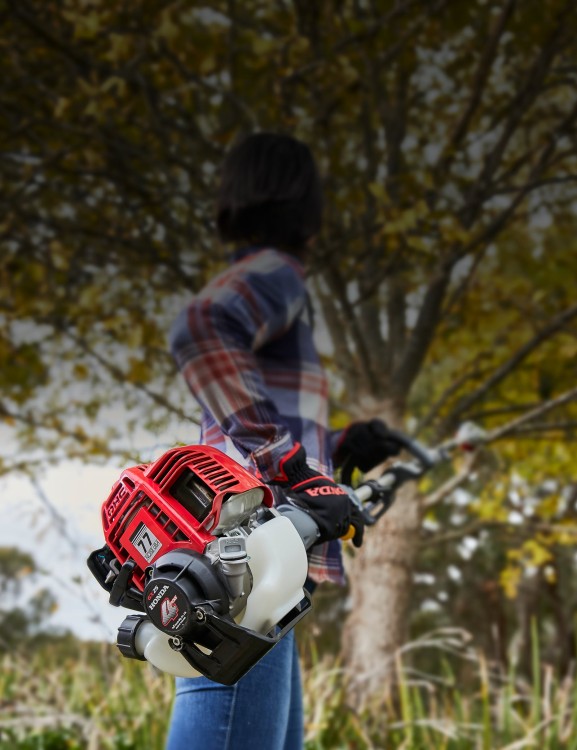 18% Lighter Than the 35cc Powerhead